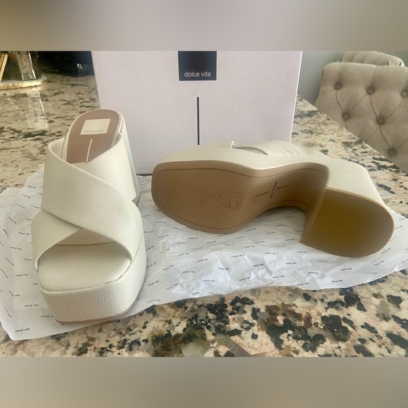 Dolce Vita Wonder Heels In Ivory Leather size 9 like new!!! - Picture 5 of 7